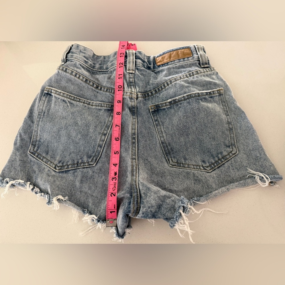 Women's Distressed Cotton: On High Rise Denim Shorts - Picture 7 of 9